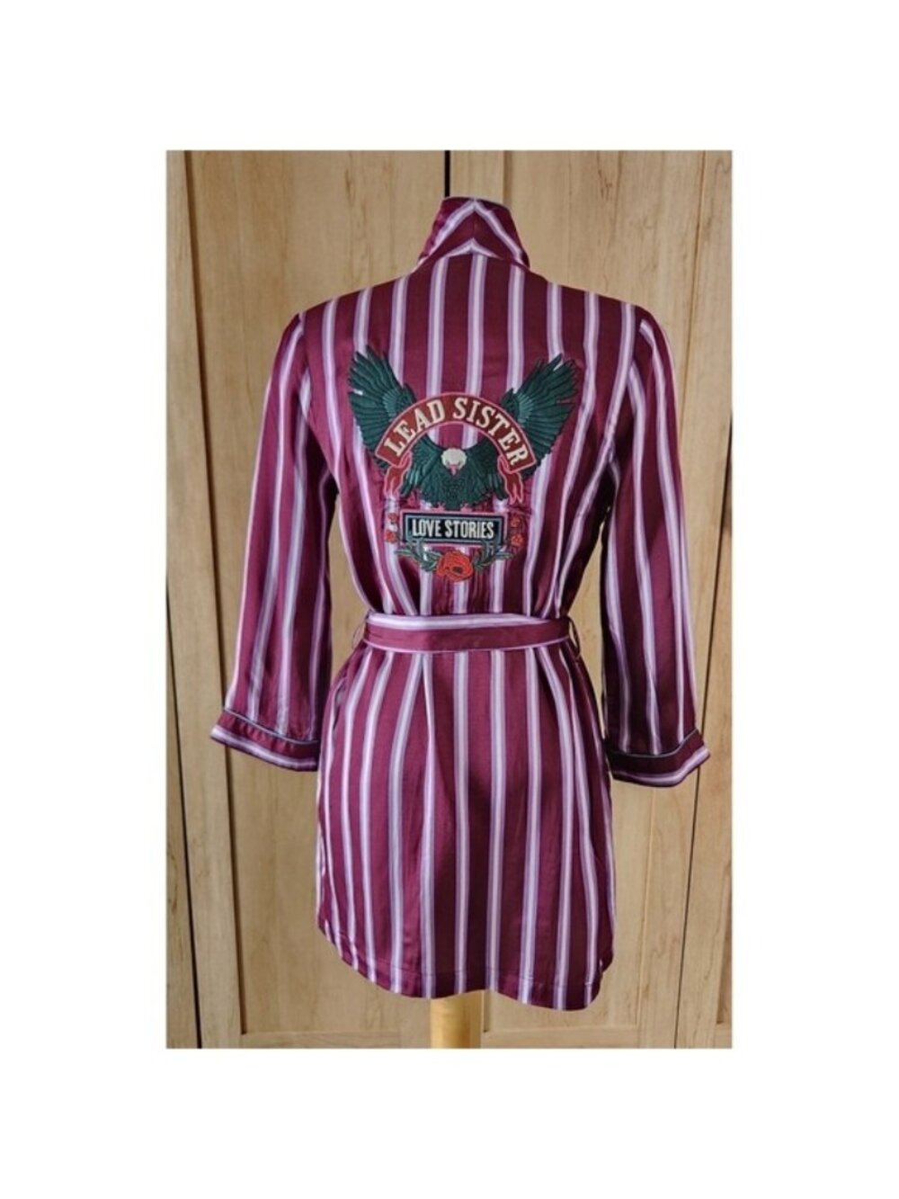 Love Stories Intimates Lead Sister Striped Burgundy Satin Robe XS Eagle Back‎